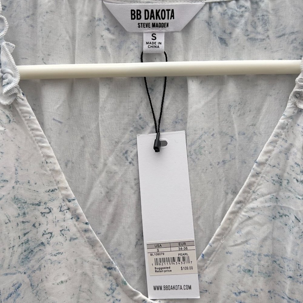 NEW BB DAKOTA X STEVE MADDEN Crystal Clear Print Tiered Midi Dress Small 0036 - Picture 4 of 11